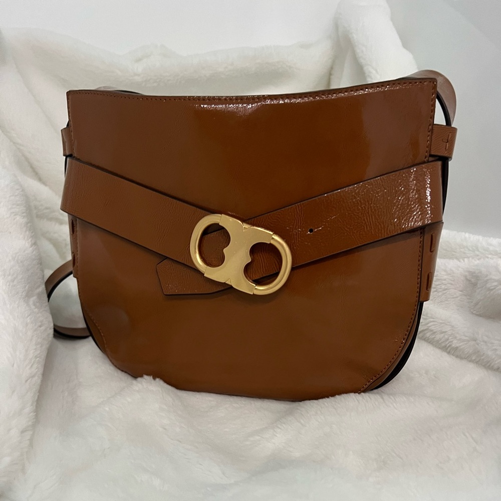 Tory burch Gemini Link Crossbody bag. New without tag. Umber color.